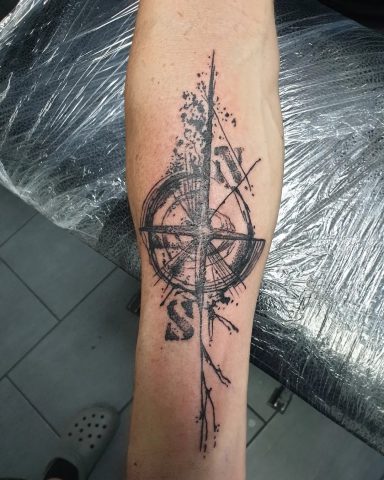 Trashstyle Kompass Tattoo